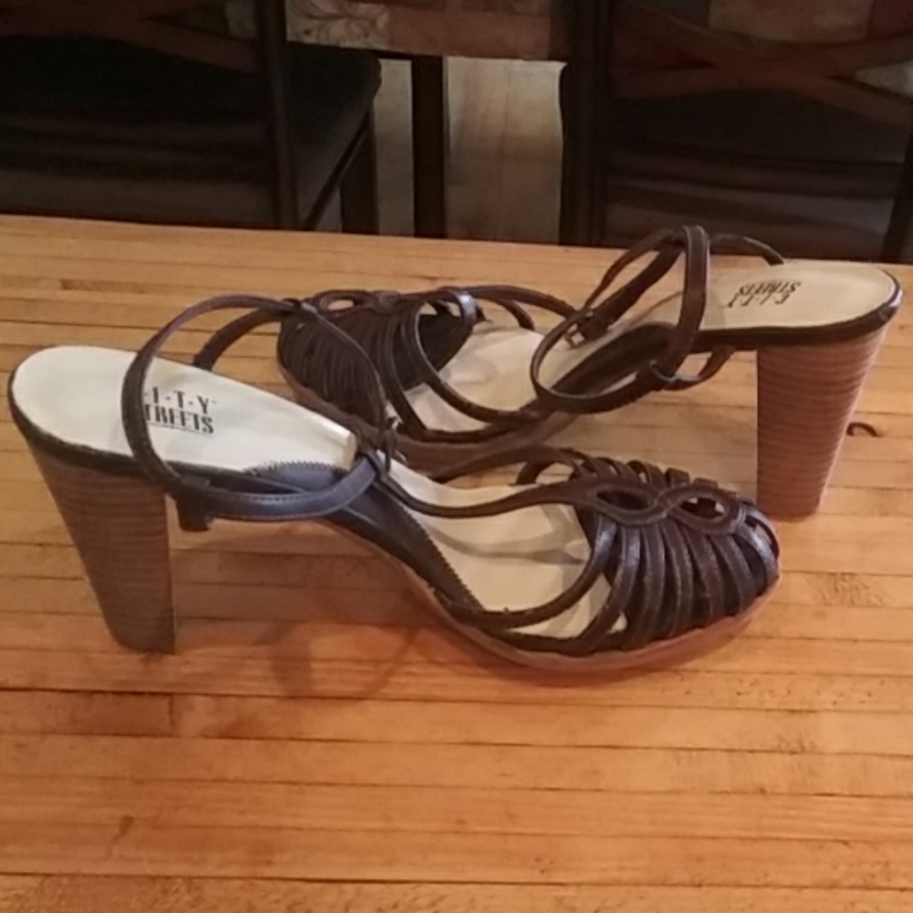 City Streets Brown leather block heels